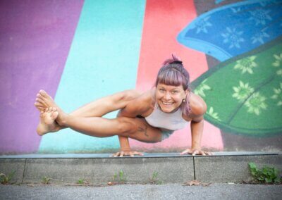 YOGAlicious Academy Lucie Beyer Handstand